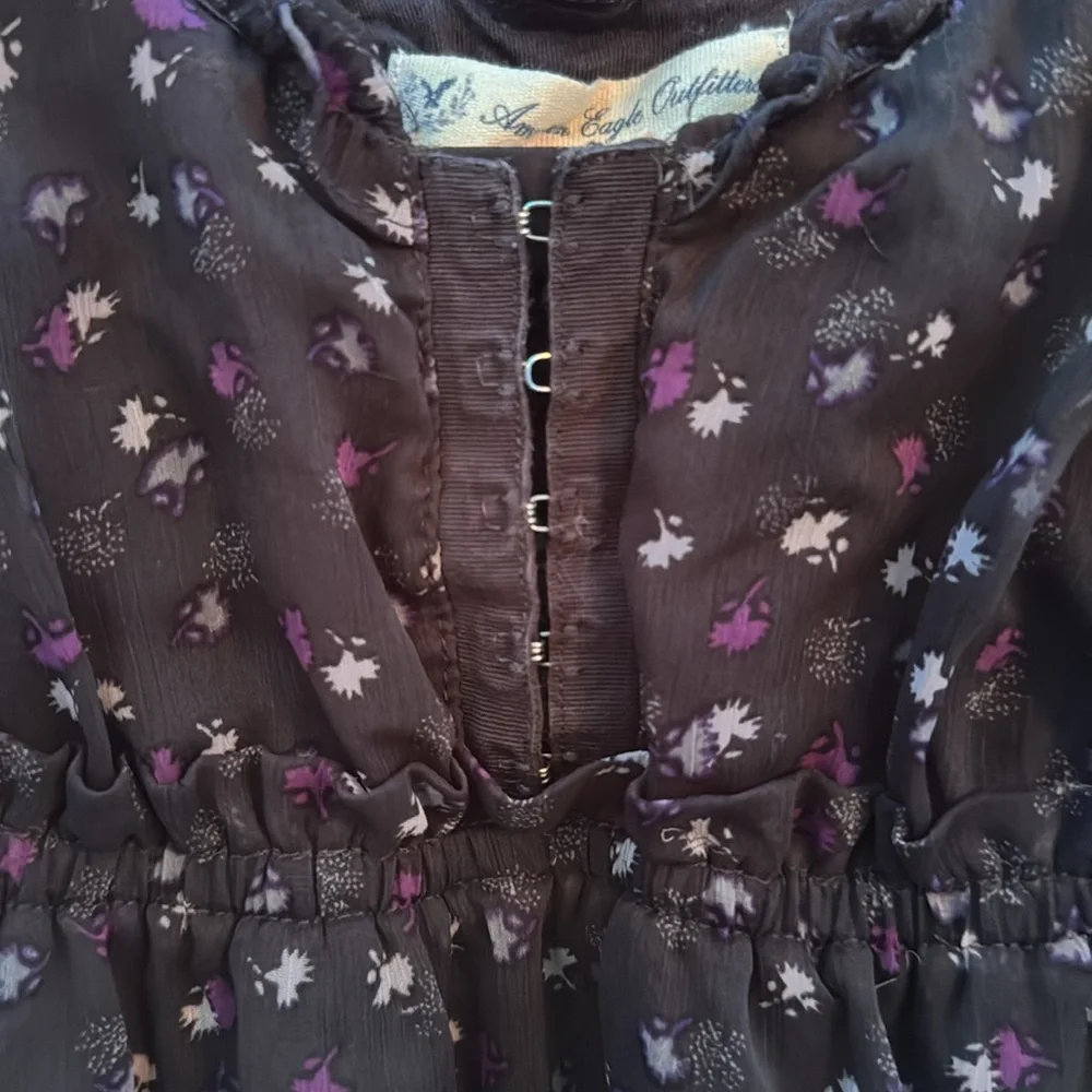 AE Dress - Picture 4 of 6